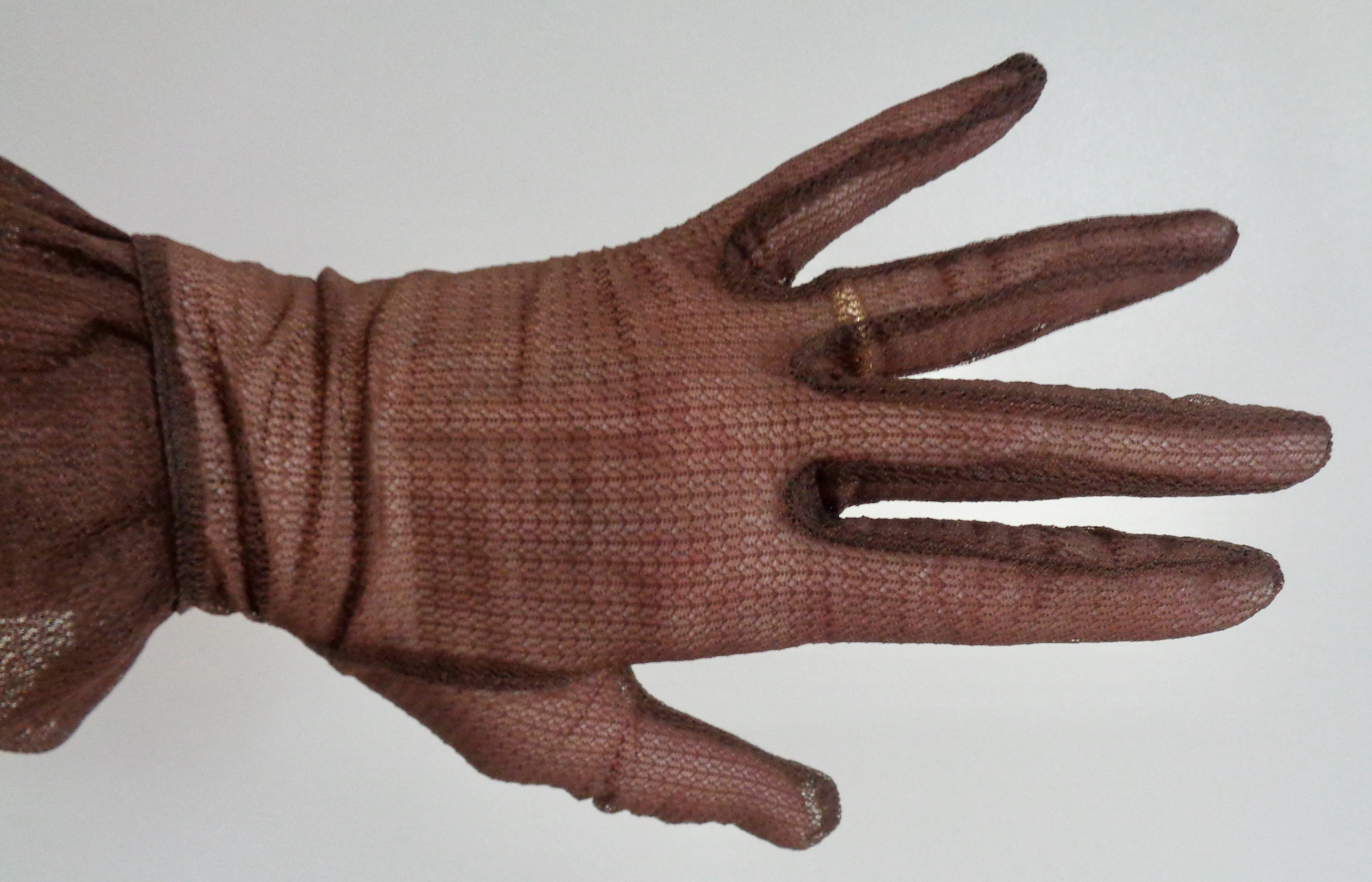 1950s Ladies Gloves Medium Size Wrist Length In Brown Synthetic Lace