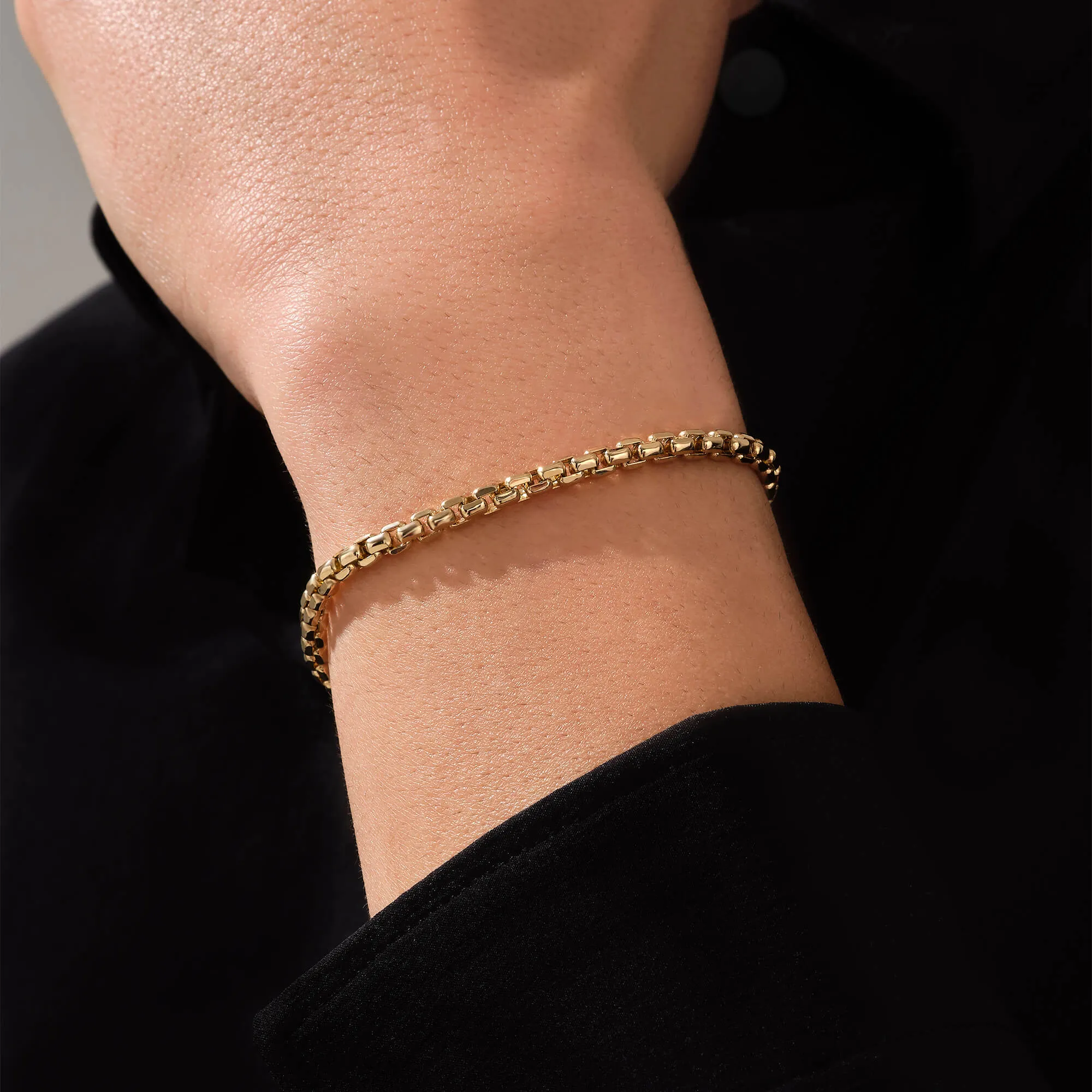 Box Chain Bracelet in Gold