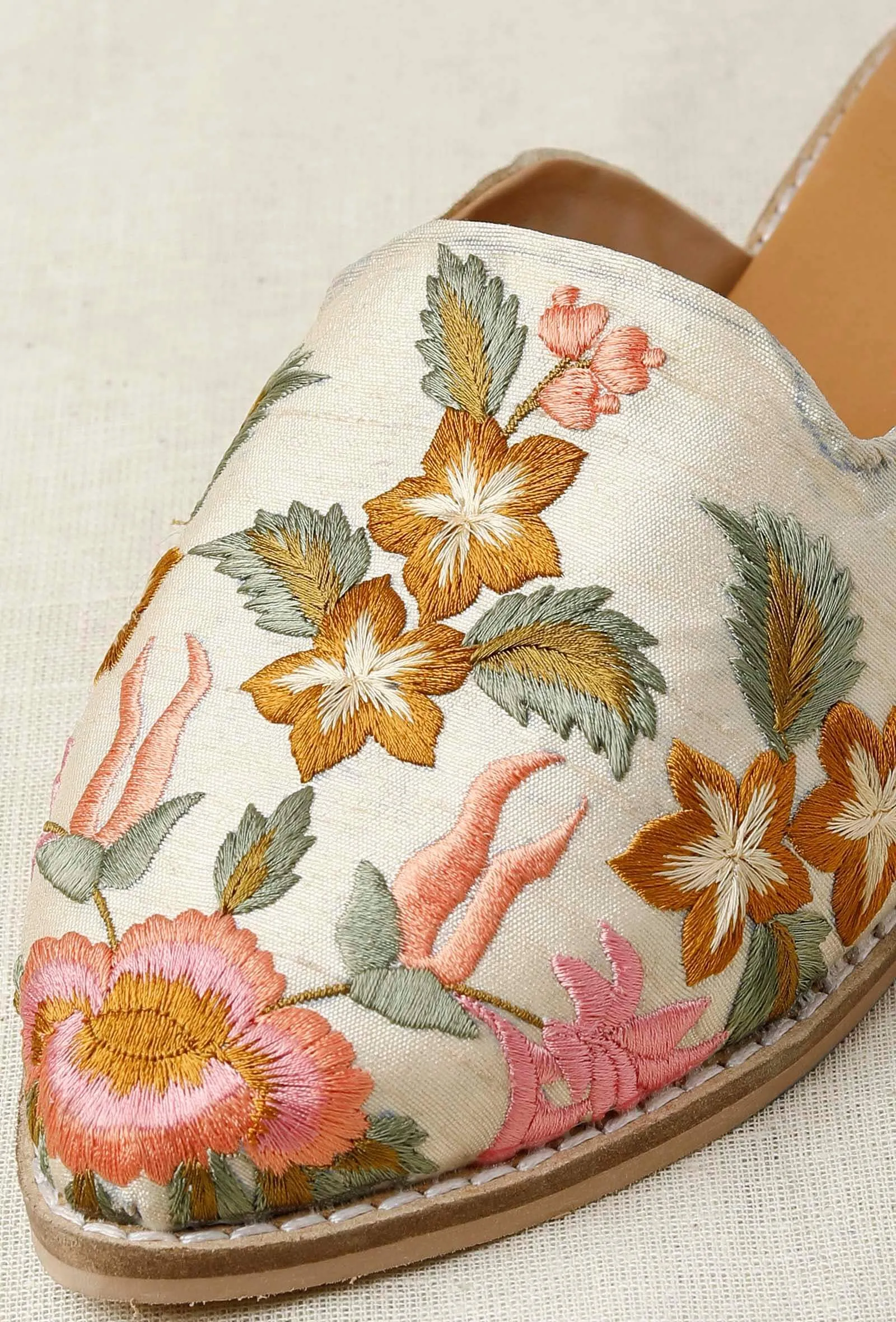 Floral Embroidered White Dupion Silk Mules