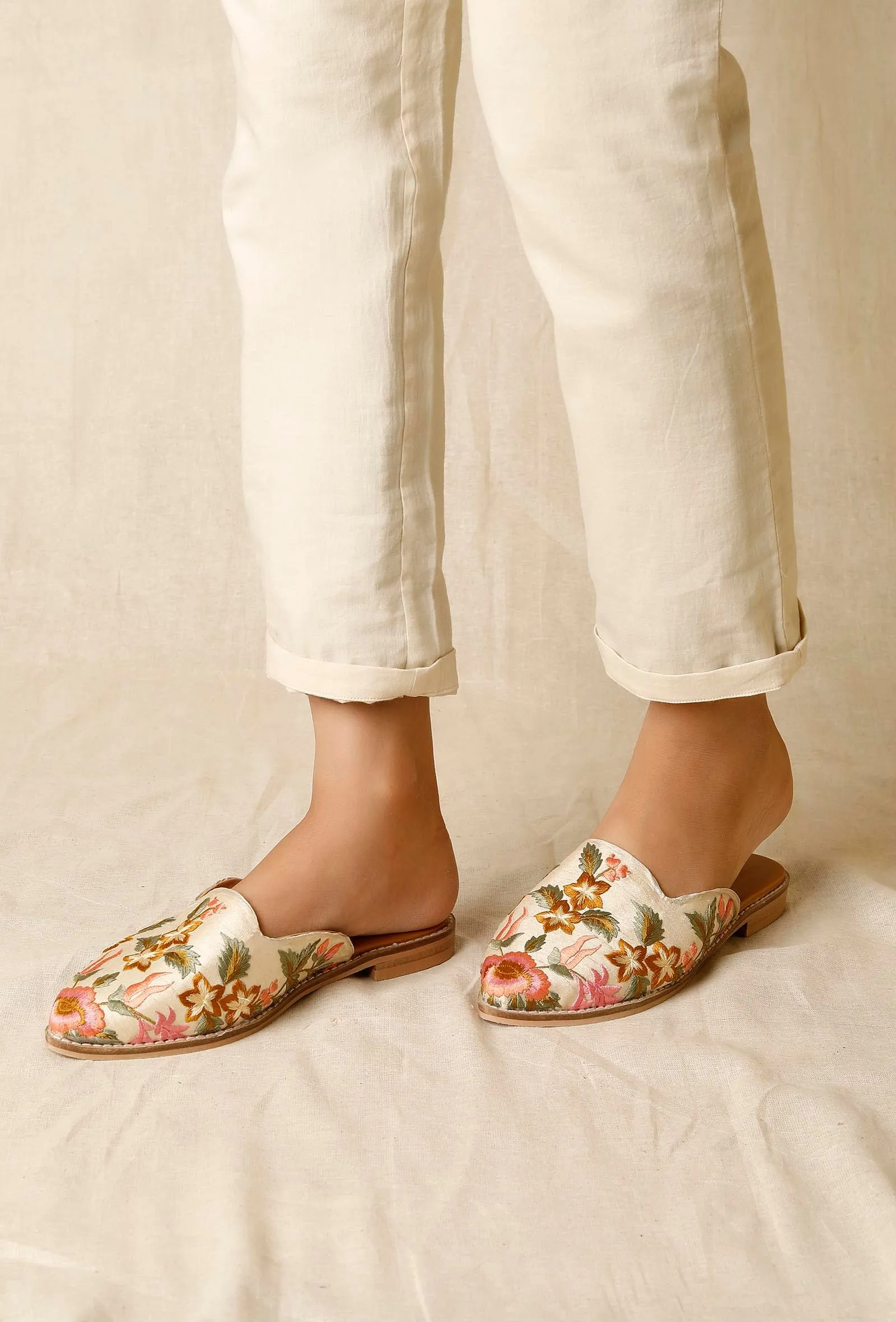 Floral Embroidered White Dupion Silk Mules