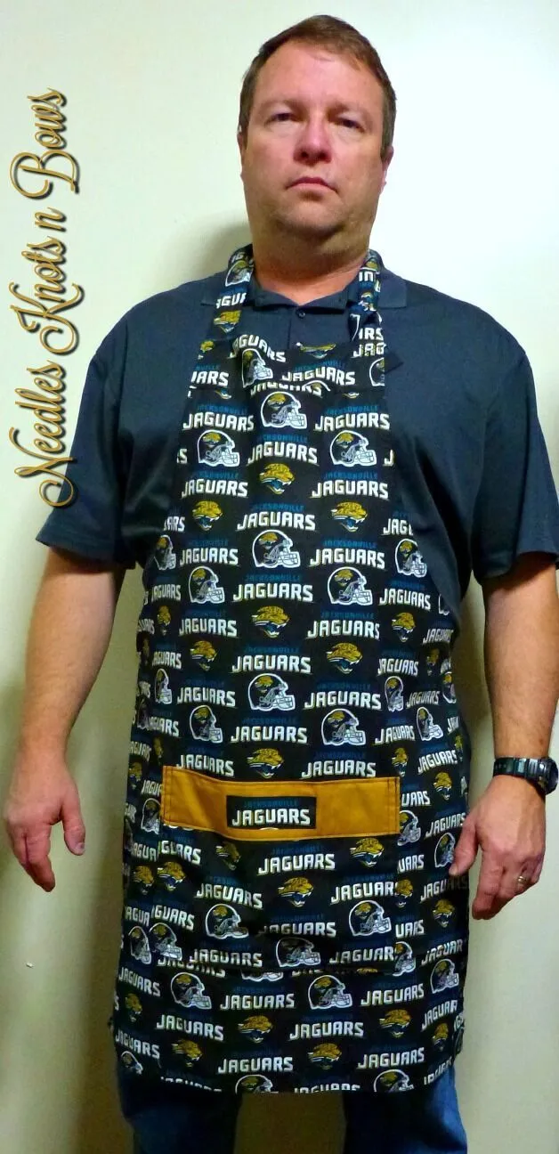 Jacksonville Jaguars Apron, Mens Football Apron with Pocket