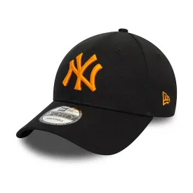 New York Yankees League Essential Black And Orange 9Forty Adjustable Cap