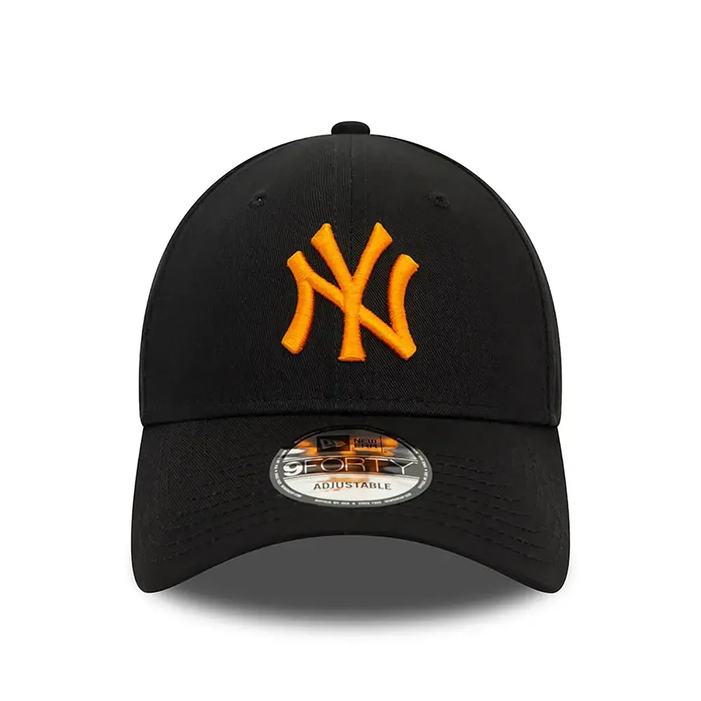 New York Yankees League Essential Black And Orange 9Forty Adjustable Cap