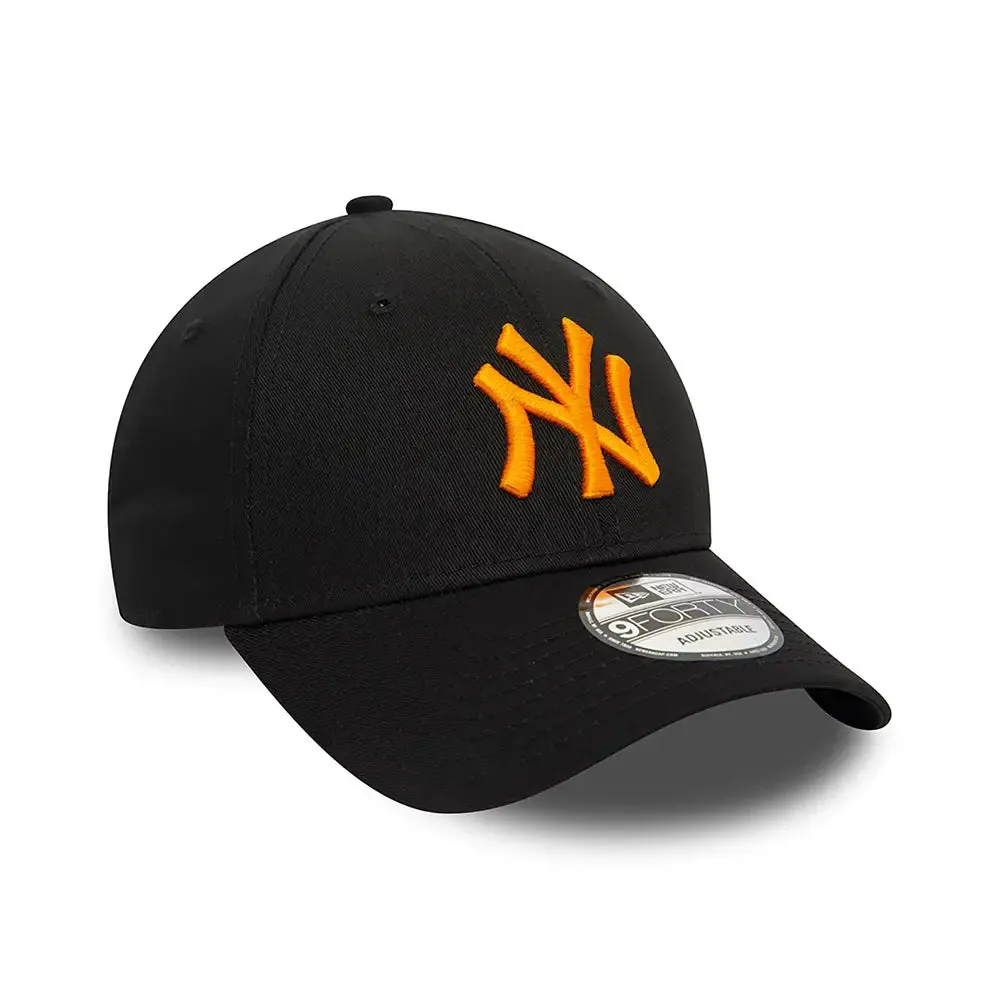 New York Yankees League Essential Black And Orange 9Forty Adjustable Cap