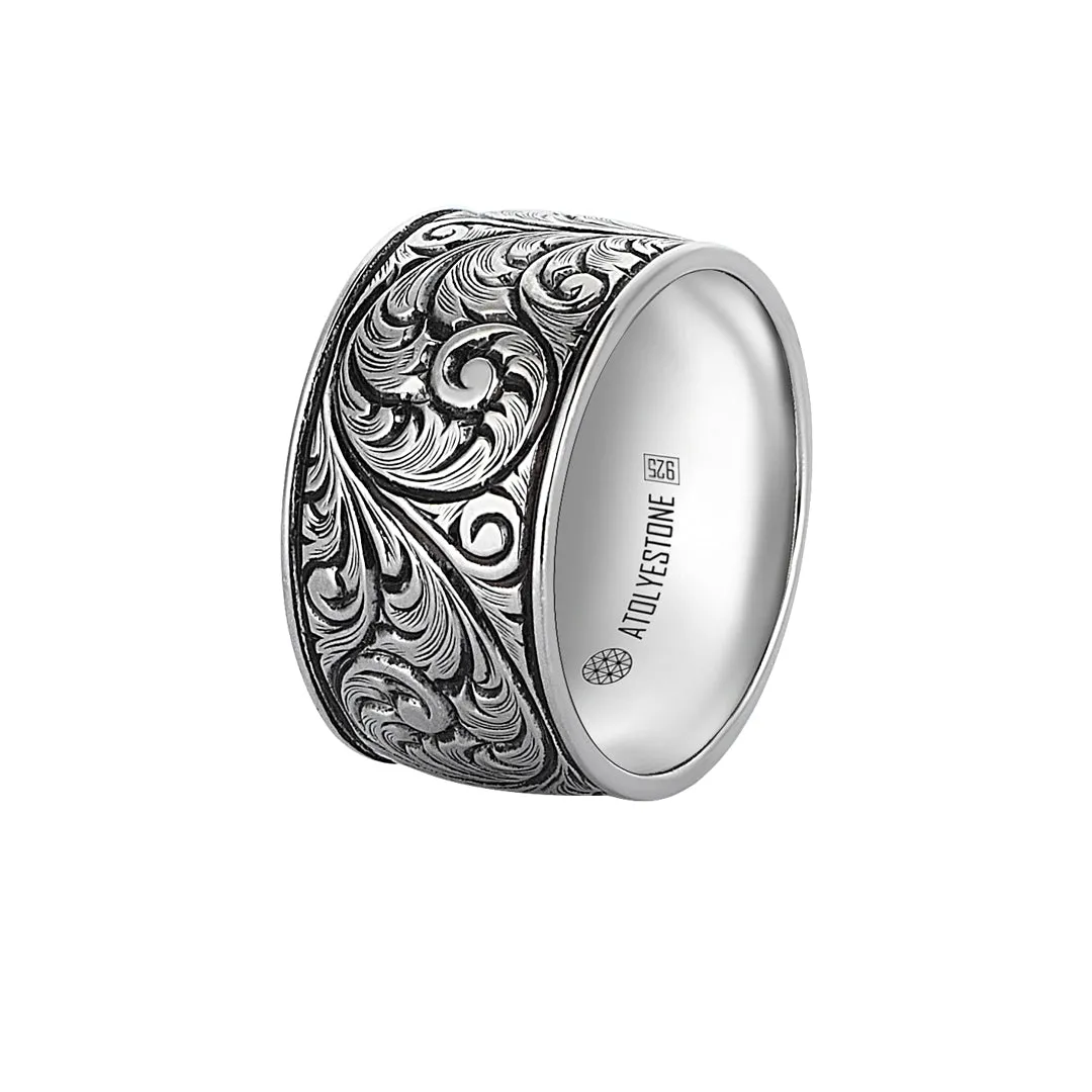 Premium Classic Band Ring in Silver